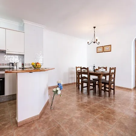 Malagasuite San Miguel Торремолінос